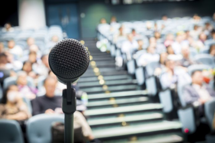 Deliver Your Speech Like A Pro By Using These 12 Ways To Overcome Your Fear Of Public Speaking