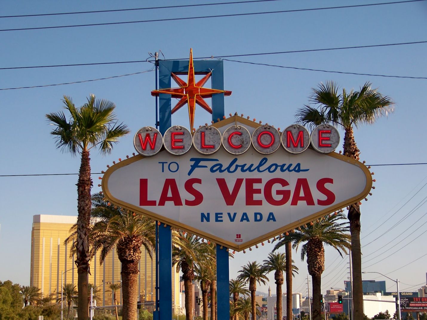 How to Lose Less on Your Vegas Vacation